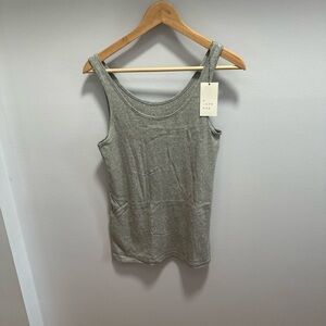 Old Navy Gray Fitted Sleeveless Tank Top